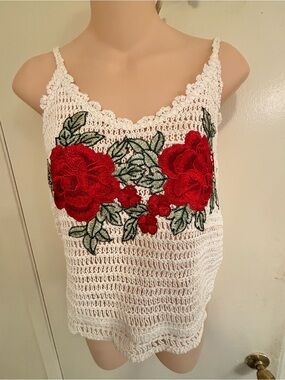 Nectar Brand White Crochet Tank Top with Red Rose Embroidery Size S
